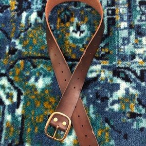 Gap brown leather belt. Size small.